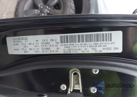 2018 Ram 1500 Express 4X4 5'7 Box z USA, uszkodzony, nr VIN 1C6RR7KTXJS148411